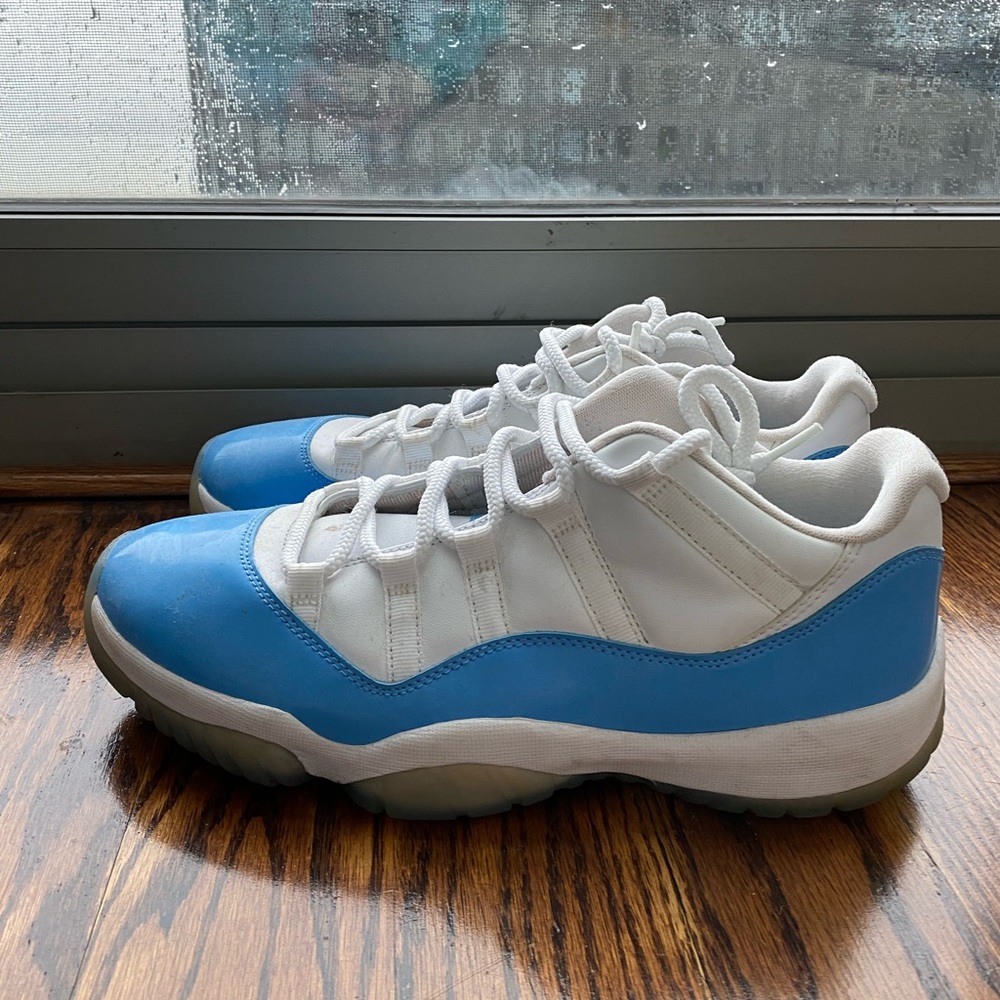 Jordan 11 Retro Low University Blue (2017)